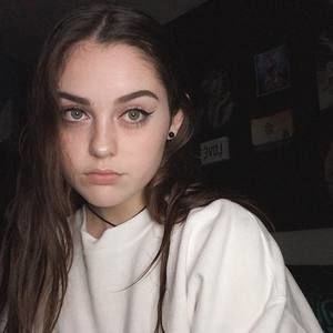 Meet your Posher, Ivy